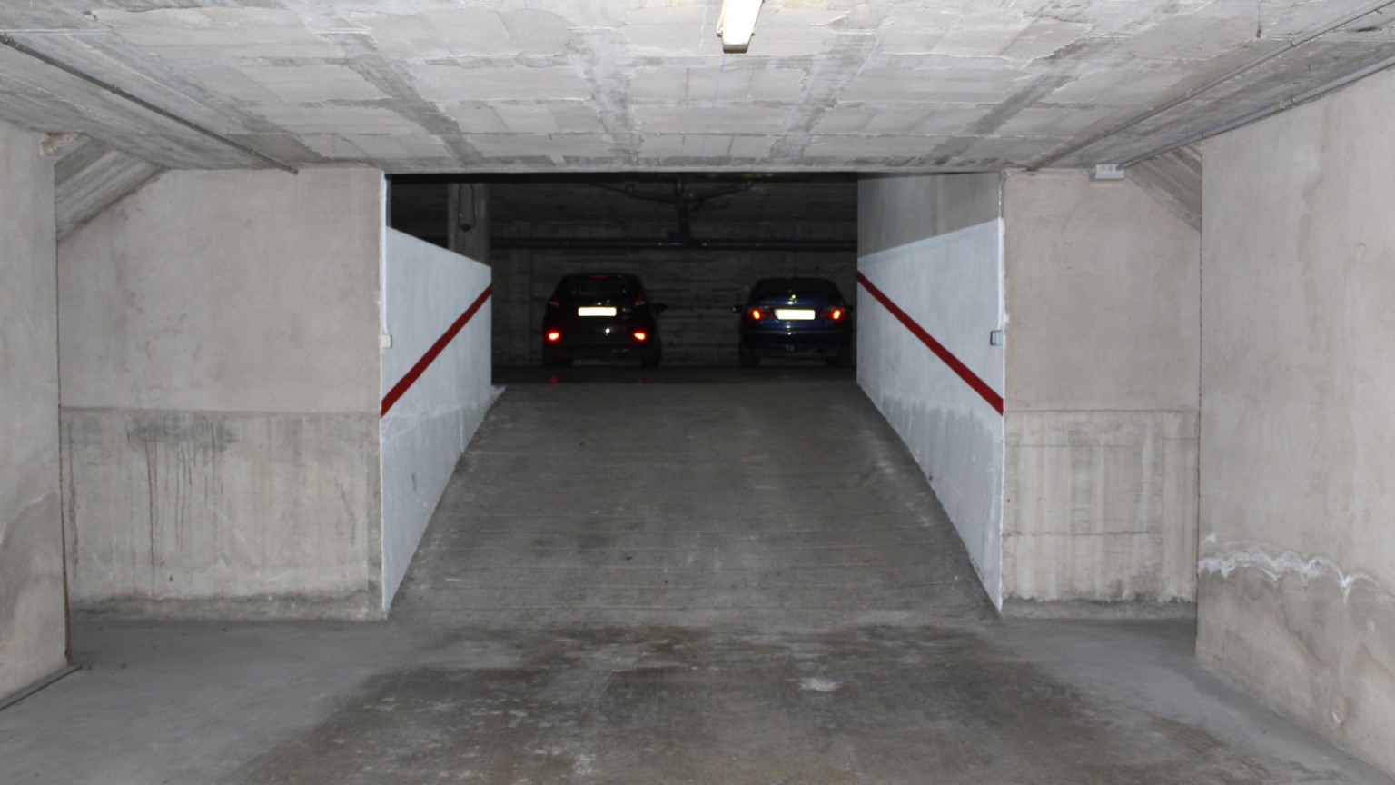 Plaza de parking situada en el centro de la Vila.