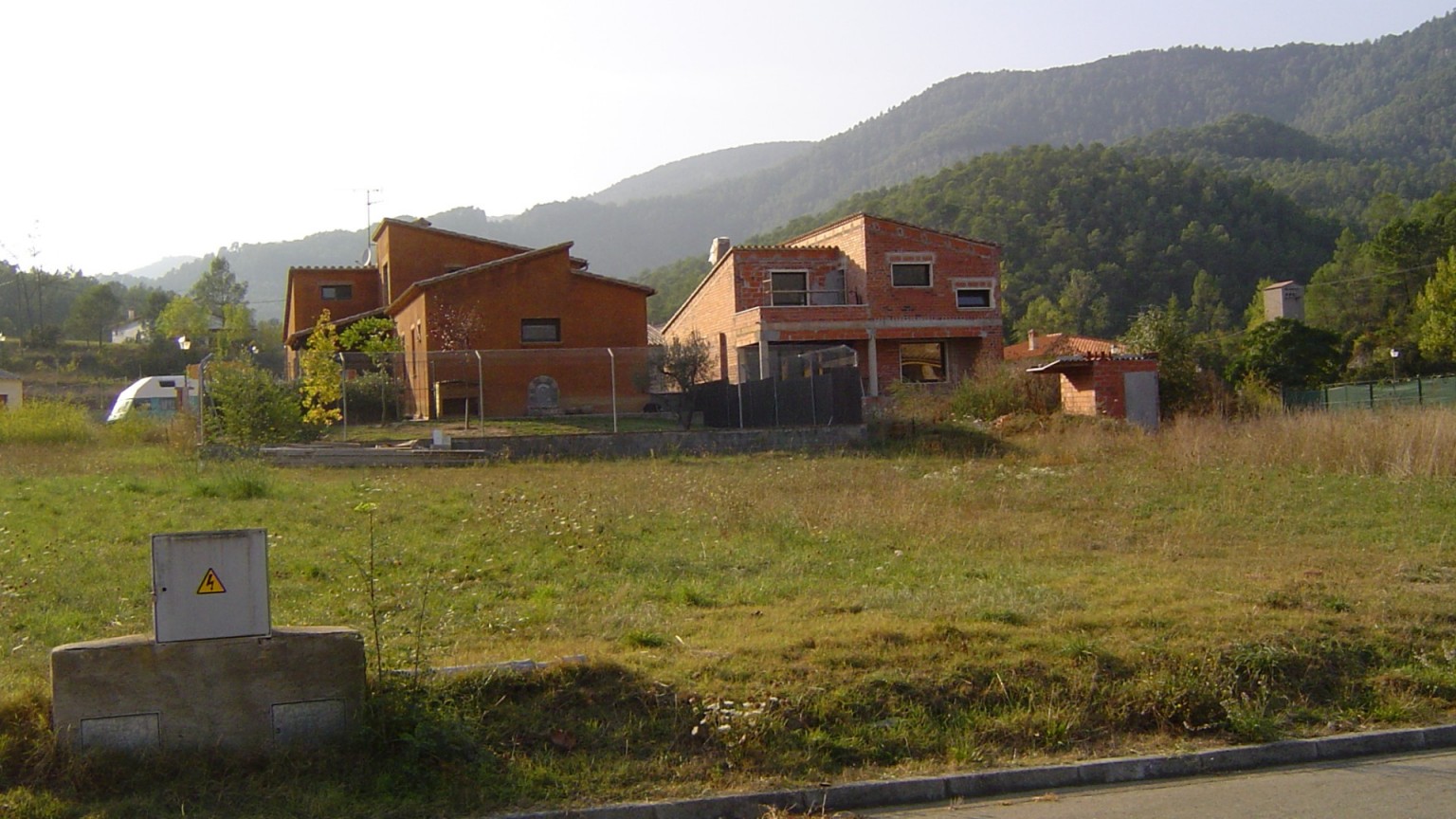 Piece of land  for sale, of 528m² in St Llorenç de la Muga, buildable two floors.