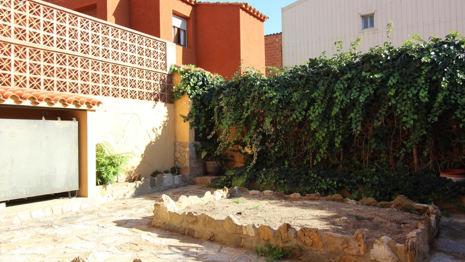 Casa de 2 plantes mès solarium a Vilajuiga