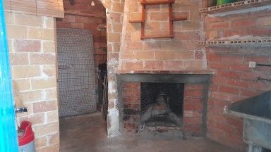 Maison mitoyenne à vendre, 2 étages avec patio, à Camallera.