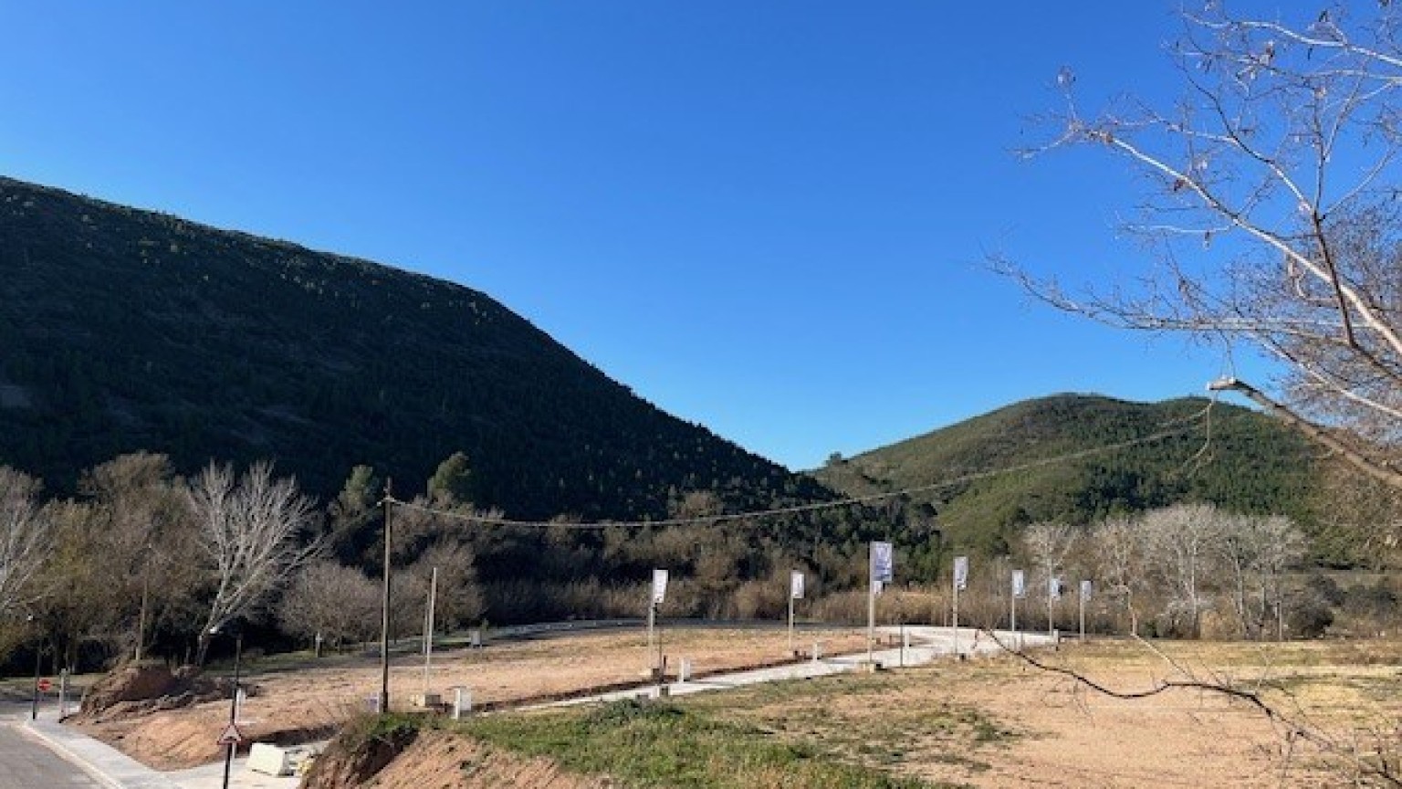 Plot for sale, for the construction of a semi-detached house, in Biure d'Empordà.