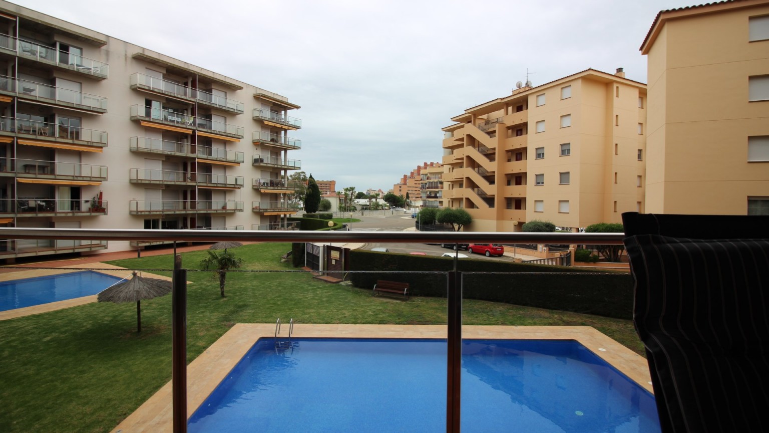 Apartment for sale, with two bedrooms, parking and storage room, à Sta. Margarita.