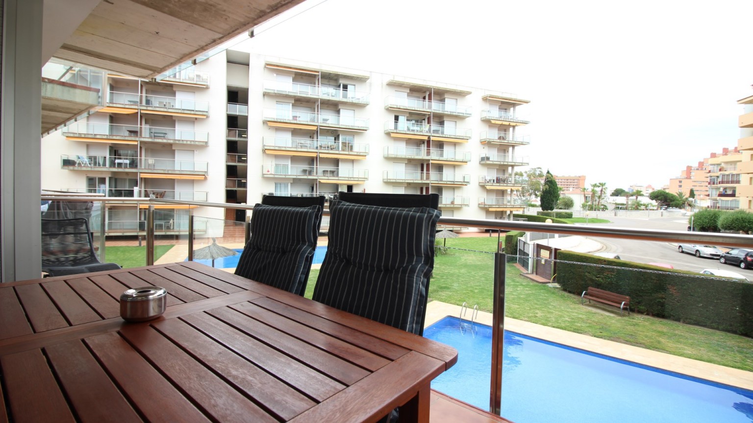 Apartment for sale, with two bedrooms, parking and storage room, à Sta. Margarita.