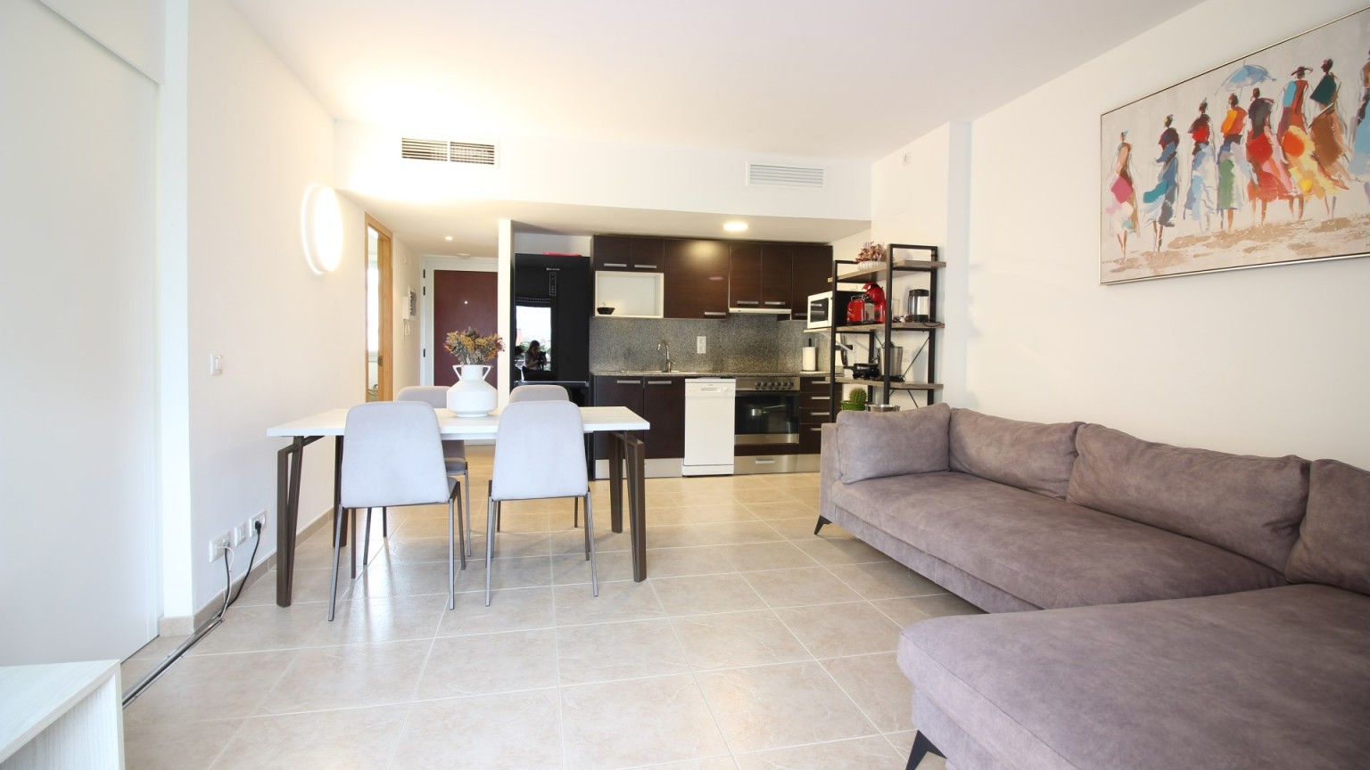 Apartamento en venta, con dos dormitorios, parking y trastero, en Sta. Margarita.