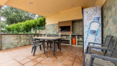 Casa en venda a la població de Maçanet de la Selva situada a la urbanització El Molí.