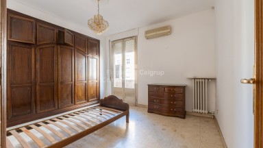 Appartement à rénover situé dans l'Eixample Nord de Gérone