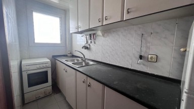 Appartement à vendre dans la ville de Lloret de Mar situé sur la deuxième ligne de mer.