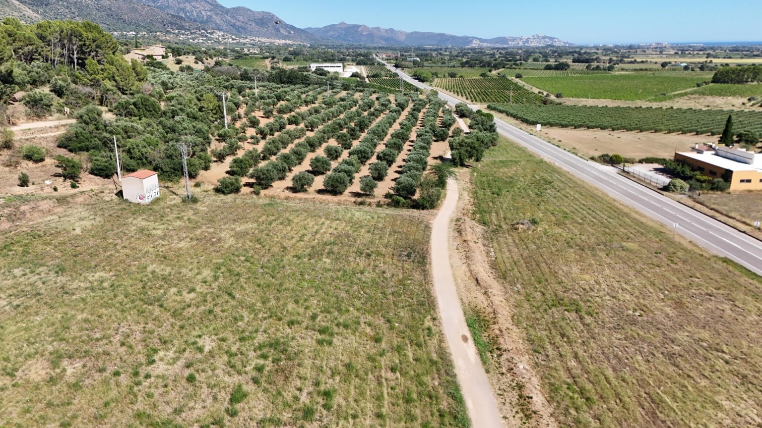 Solar urbanitable en venda, amb una superfície de 22.300m² a Vilajuïga