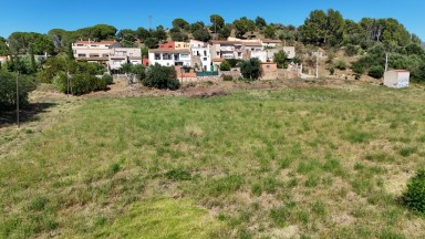 Solar urbanitable en venda, amb una superfície de 22.300m² a Vilajuïga