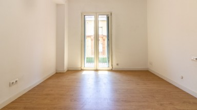 Flat for rent in the Center of Girona. 