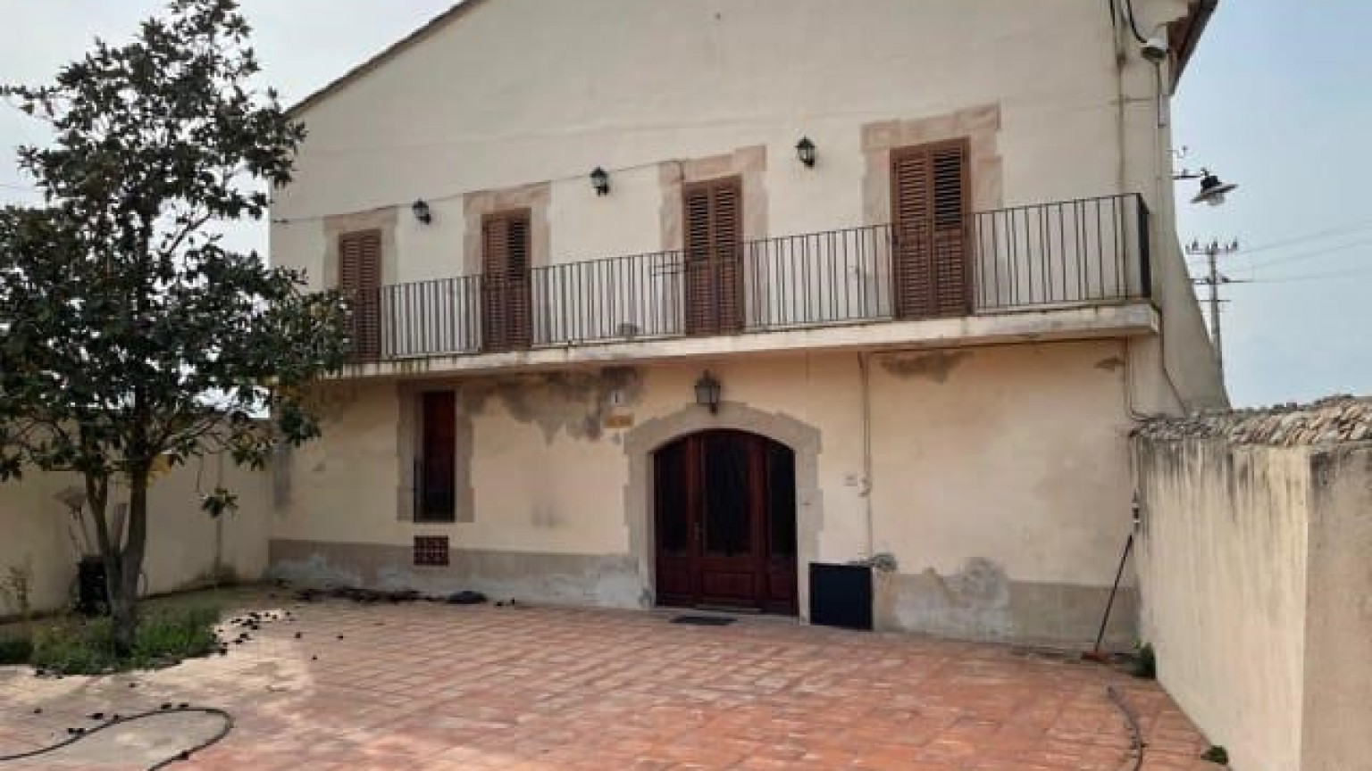  House for sale in the town of Sant Jordi Desvalls. 