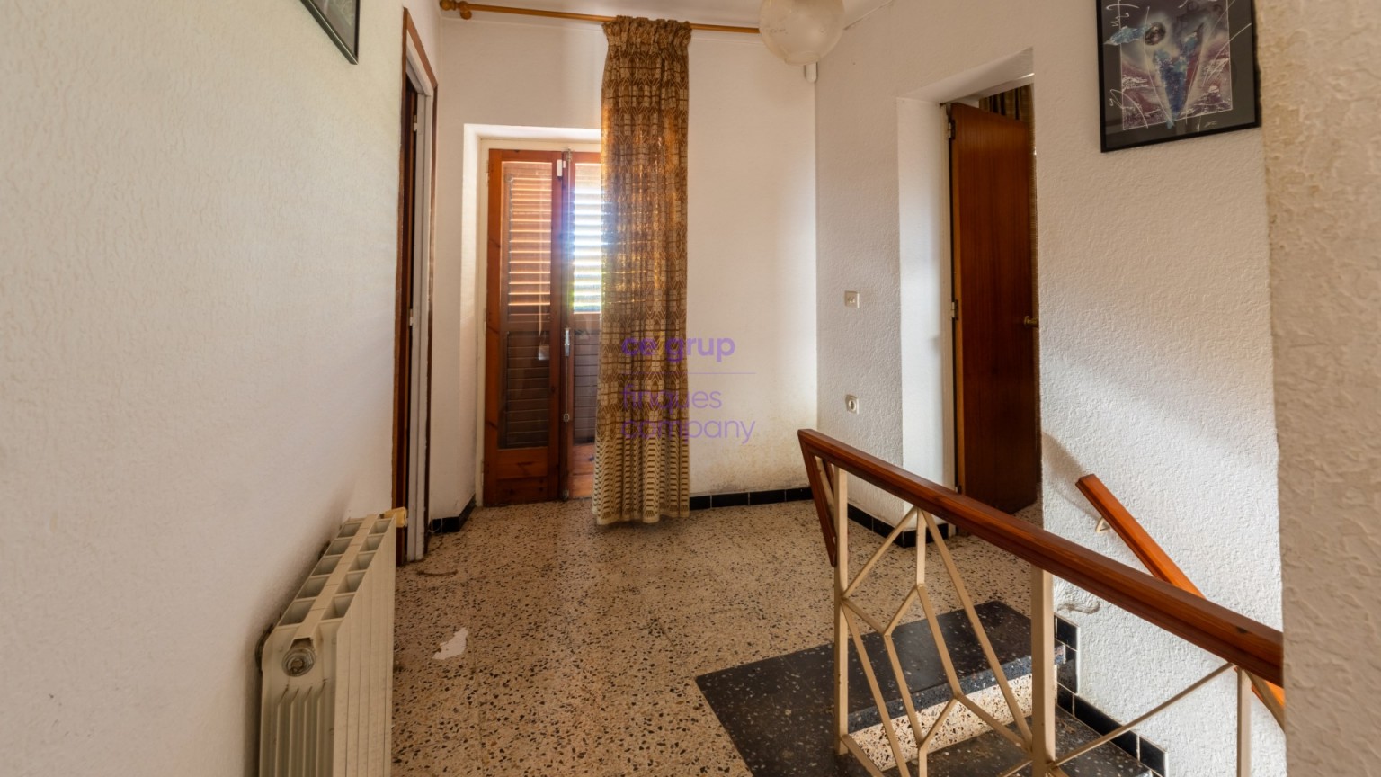  House for sale in the town of Sant Jordi Desvalls. 