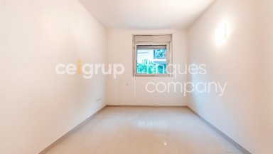 Refurbished apartment for rent ONLY SEASON CONTRACT