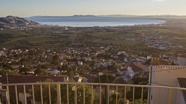 Casa unifamiliar en Mas Fumats, magnificas vistas a la badia de Roses.