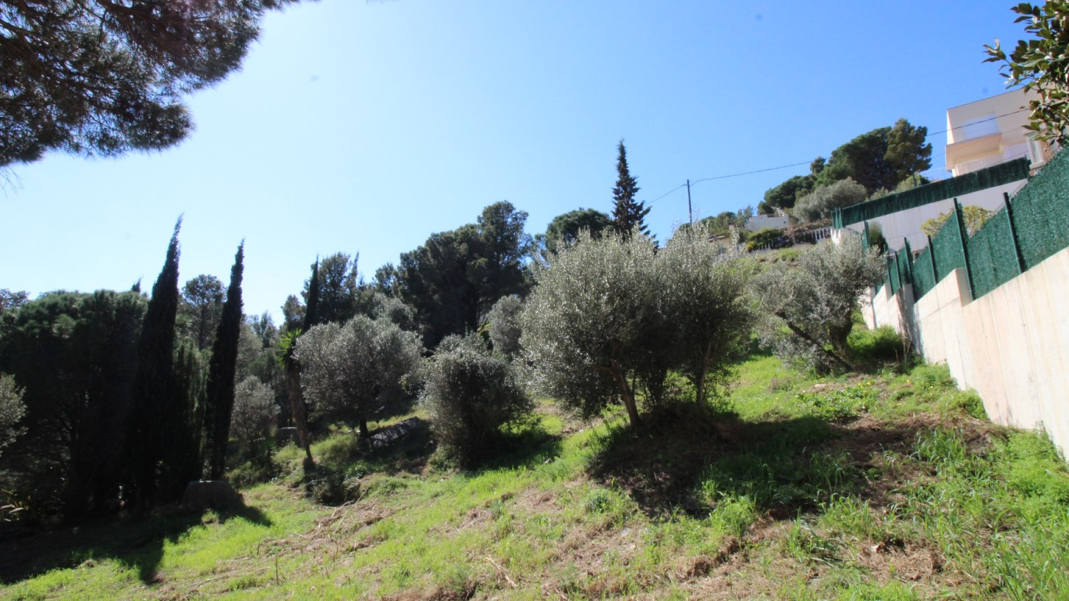 Fantastic plot of land for sale with sea views in Cap Ras