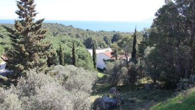 Fantástica parcela de terreno en venta con vista al mar en Cap Ras