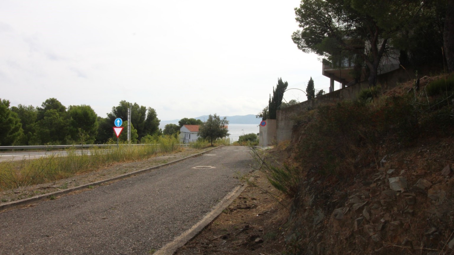 Fantàstica parcel.la de terreny en venda amb vista al mar a Cap Ras