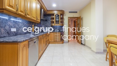 Fantastic detached house with swimming pool in Vilamalla