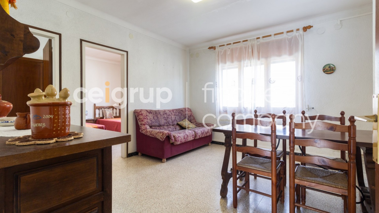 House for sale of ground floor and flat with garden, in Agullana