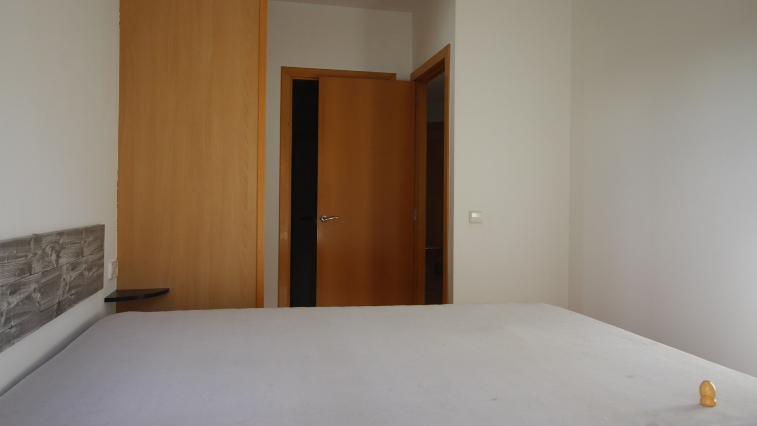 Apartment for sale, 3 bedrooms with parking included, Creu de la mà area.