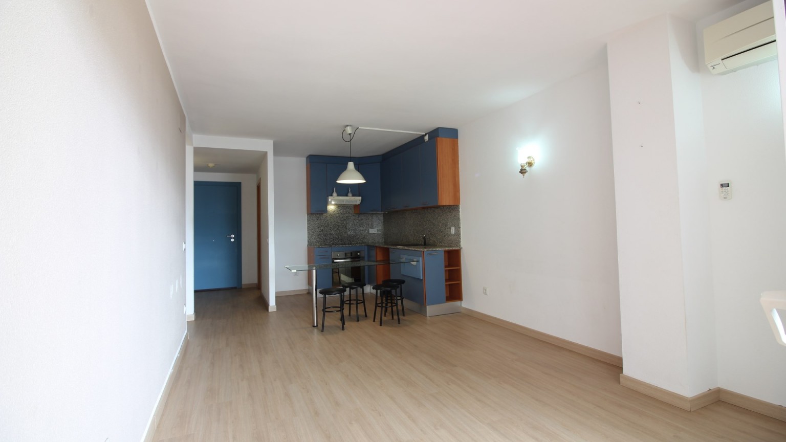 Apartament en venda, amb piscina comunitària, zona Sta. Margarita a Roses