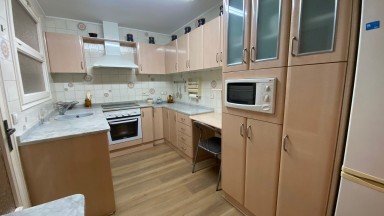 Spacious and bright apartment for rent, Eixample area