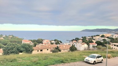 Apartamento en alquiler con terraza y vista al mar en La Coma