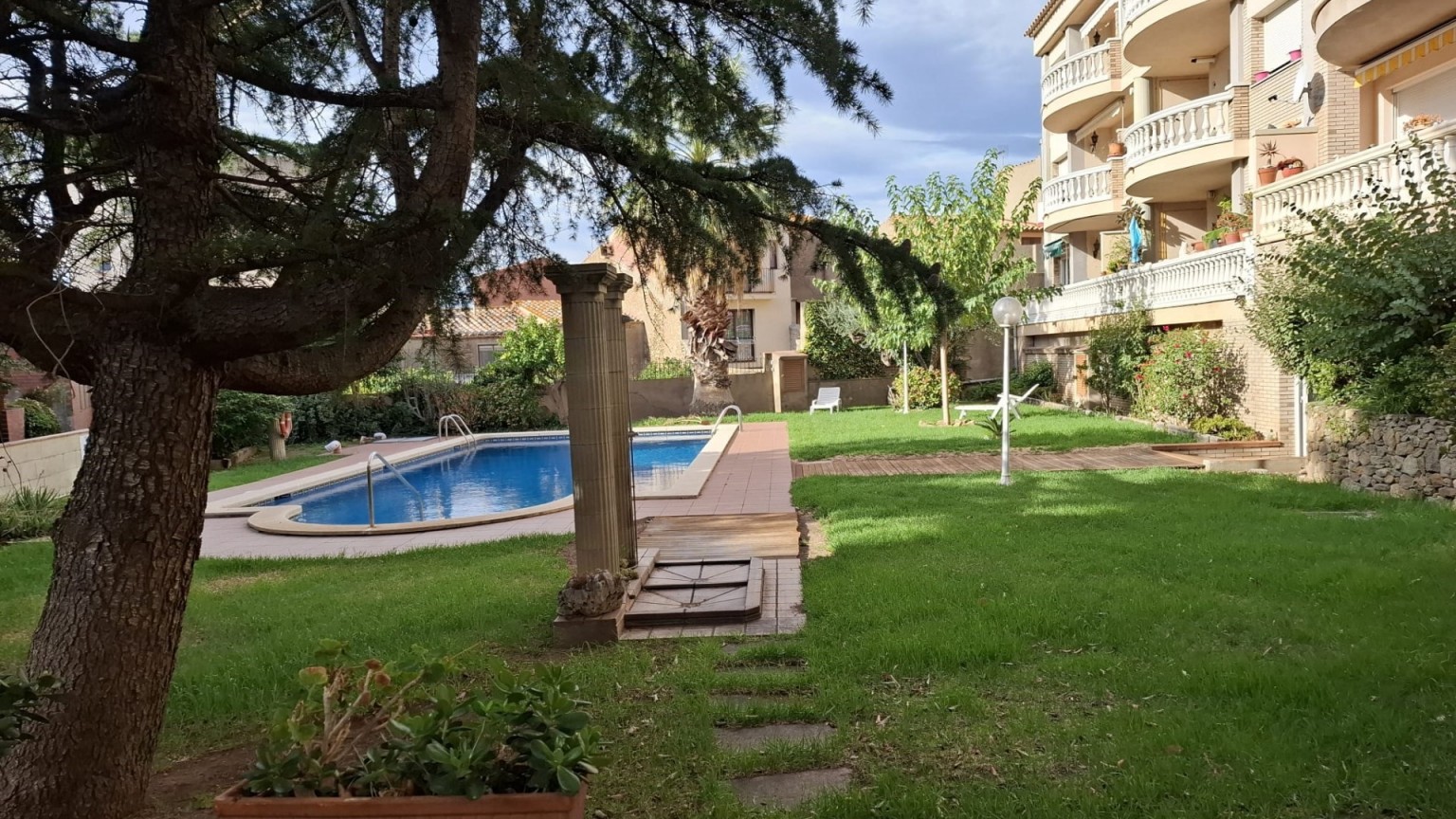 Bonic apartament en lloguer a Palau-Saverdera