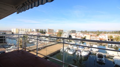 Apartament amb pàrquing a Santa Margarita