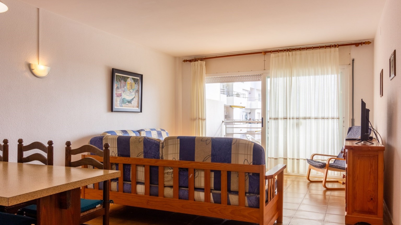 APARTAMENT EN VENDA DAVANT LA PLATJA DE SANTA MARGARITA/ ROSES