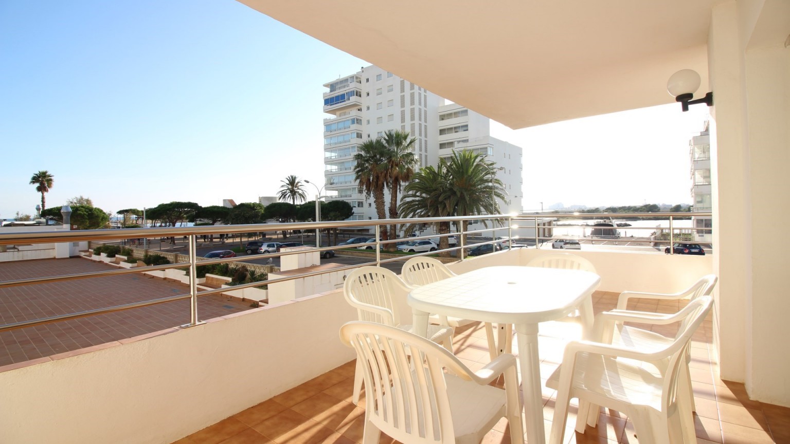 Apartament en venda a primera línia de mar