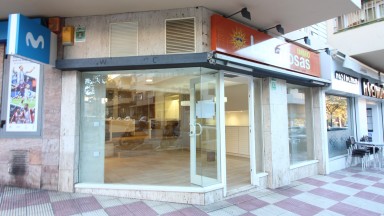 Commercial premises in the centre of Roses