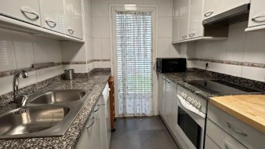 LOCATION SAISONNIÈRE!! Appartement situé à La Devesa à Gérone