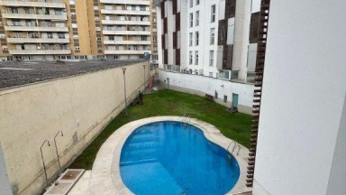 LOCATION SAISONNIÈRE!! Appartement situé à La Devesa à Gérone