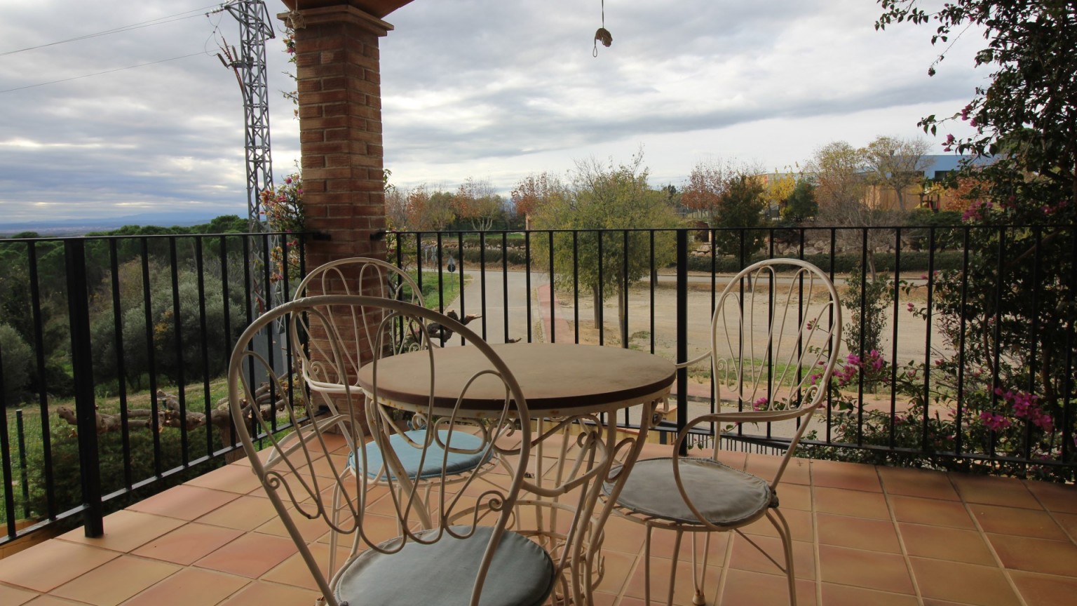 Maison jumelée à vendre avec jardin, à Vilamaniscle