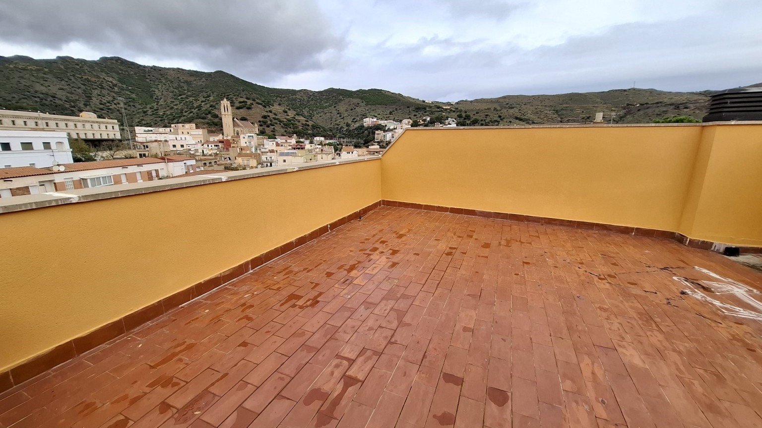 Apartament en venda a Portbou