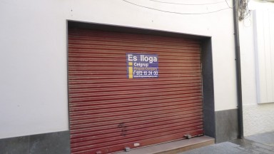 Local comercial  de lloguer, situat al centre de Roses de 162 m².