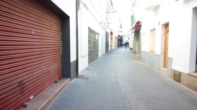 Local comercial en alquiler, situado en el centro de Roses de 162 m².