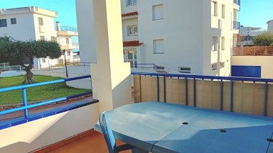 Apartment on the ground floor for rent in Els Estanys