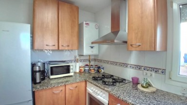 Apartment on the ground floor for rent in Els Estanys