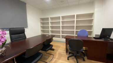 Offices for rent of 3 separate spaces, located in the center of Figueres. It includes bathroom and kitchen.