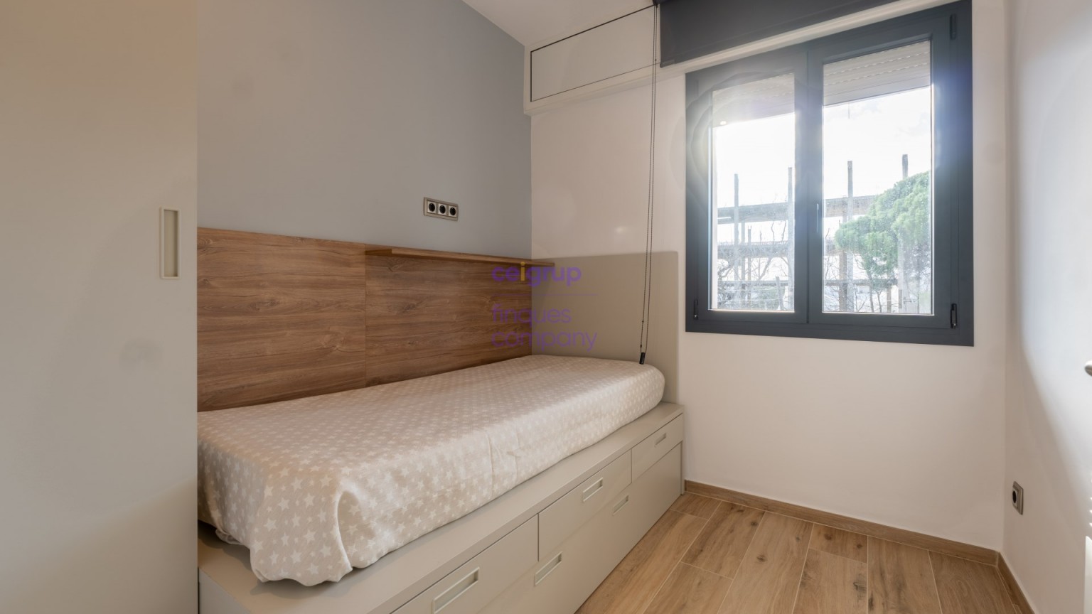 Fantàstic apartament en venda a primera línia del Port de Llançà