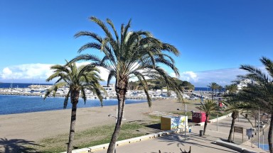 Fantàstic apartament en venda a primera línia del Port de Llançà