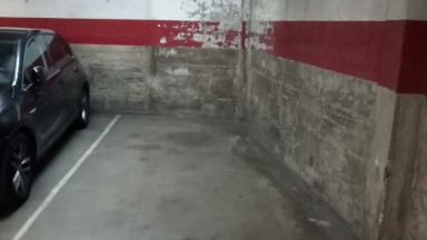  Parking à louer avec un très bon accès, situé dans le Centre de Gérone